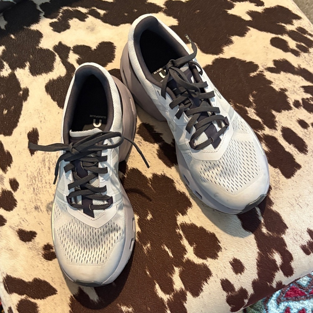 Women’s lavender on cloud pulse training Athletic Shoes